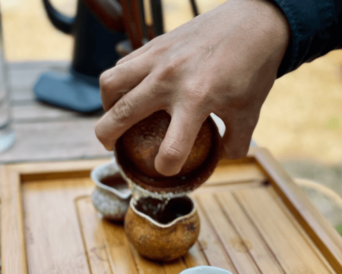 湯気の立つお茶